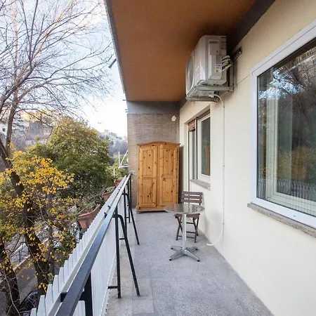 Colorful Yard Frühstückspension Rom