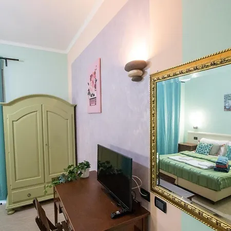 Frühstückspension Colorful Yard Rom