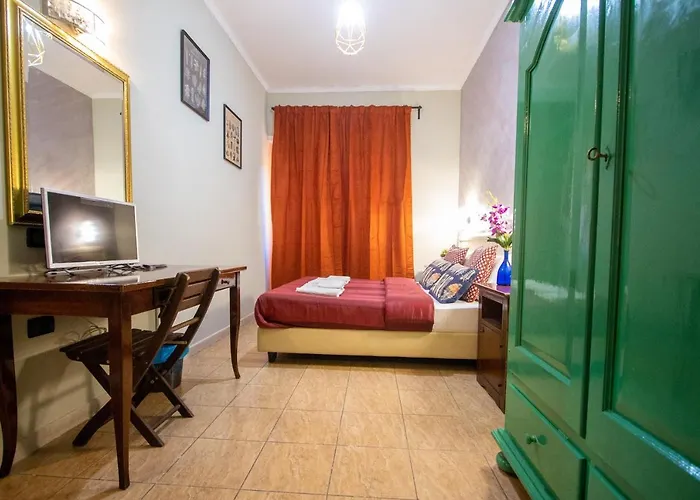 Alojamento de Acomodação e Pequeno-almoço Colorful Yard